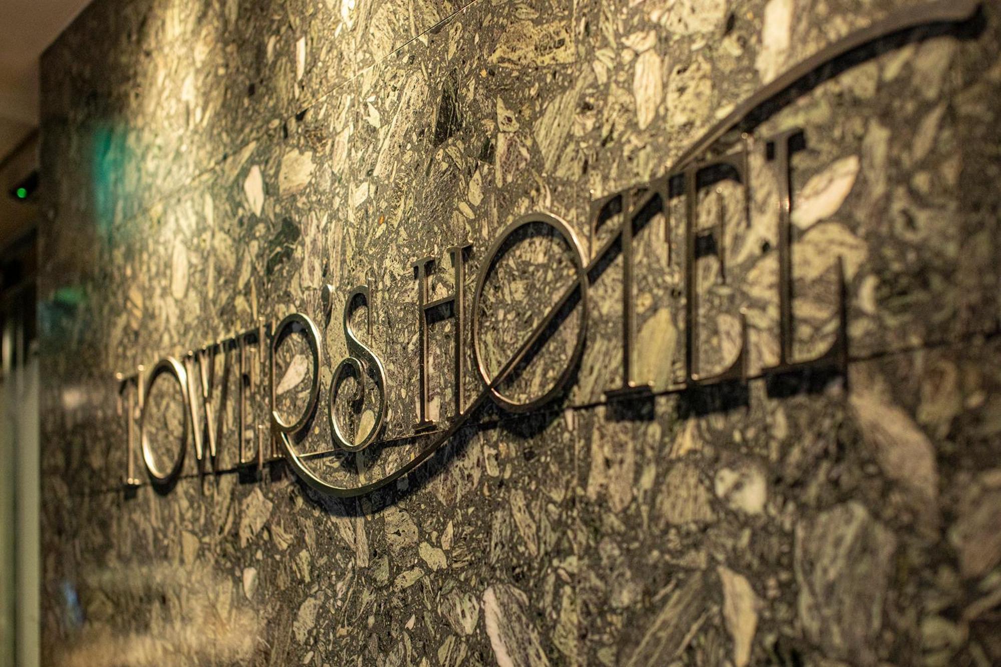Towers Hotel - Adult Only - Осака Екстериор снимка