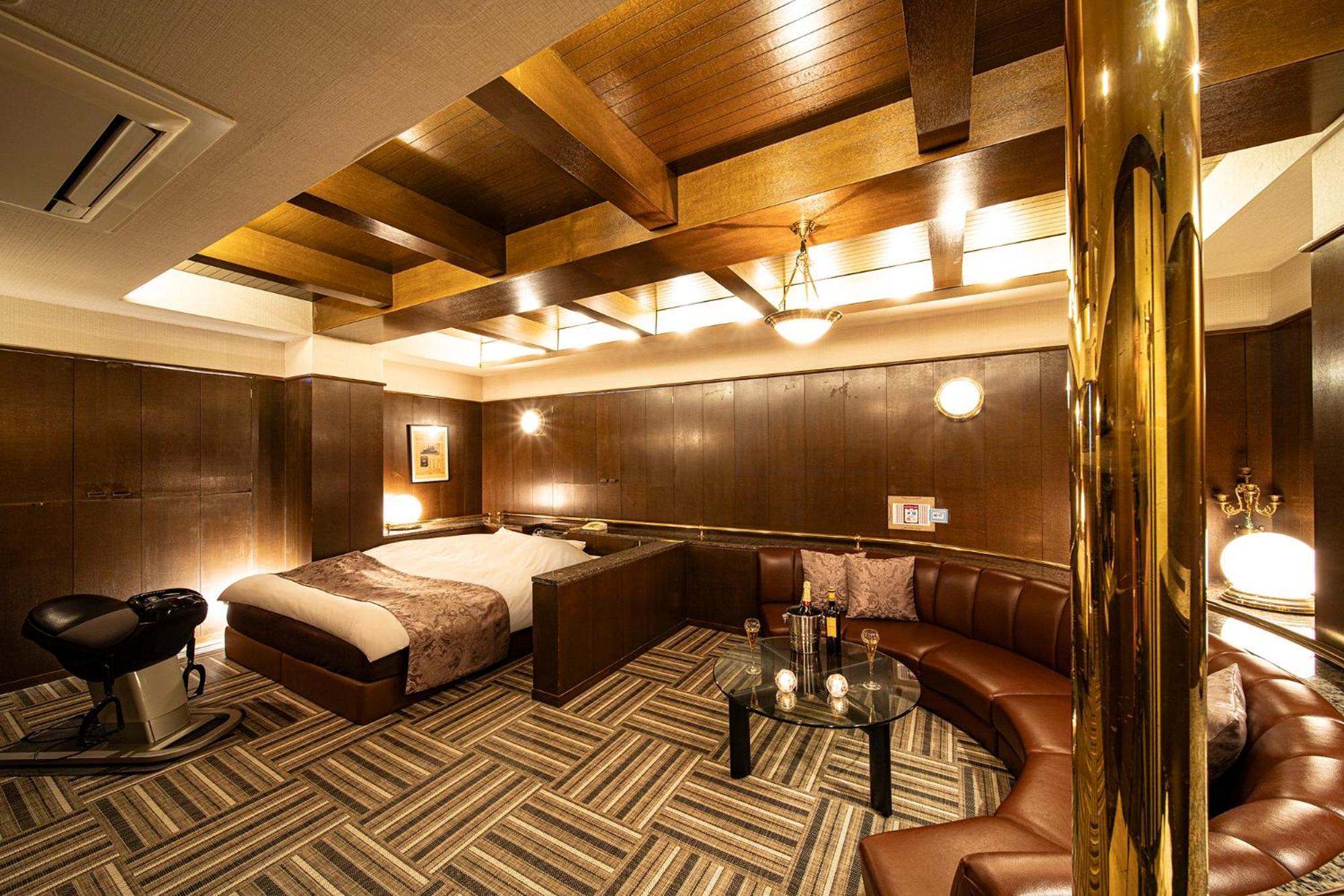 Towers Hotel - Adult Only - Осака Екстериор снимка